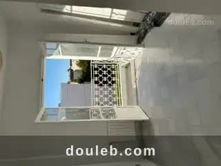 App s3 au 1er étage à Tunis