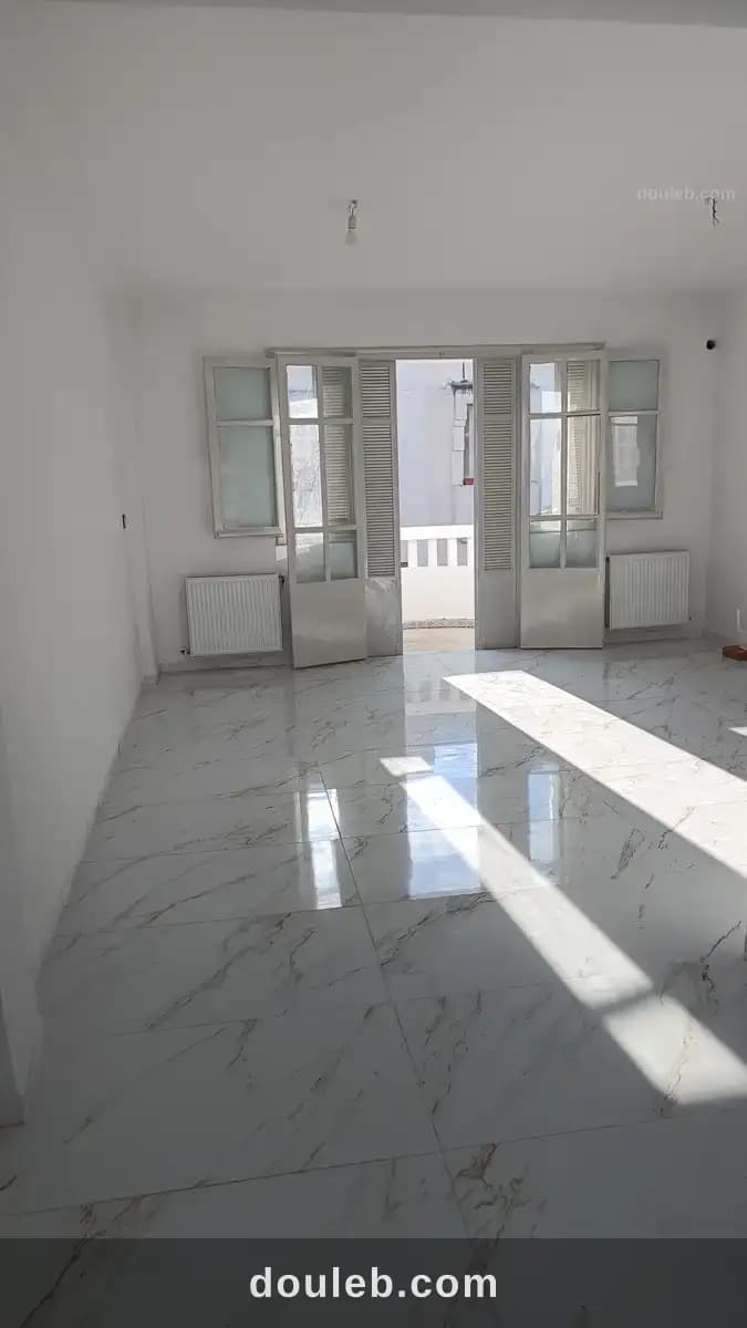 Appartement s plus 1 à ain zaghouan à Tunis