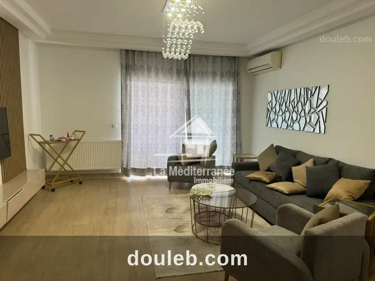 Appartement s3 richement meublé pour courte durée à Ariana
