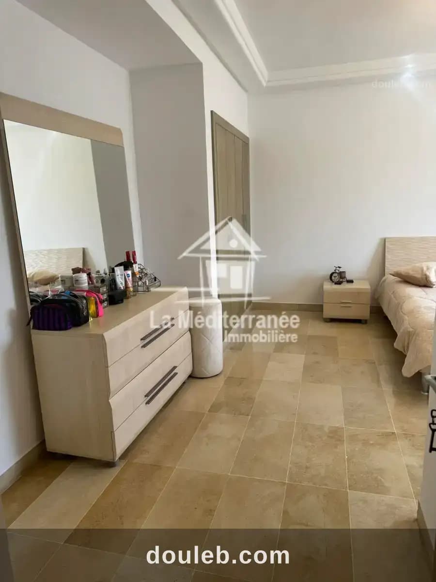 Appartement s3 richement meublé pour courte durée - Miniature 5