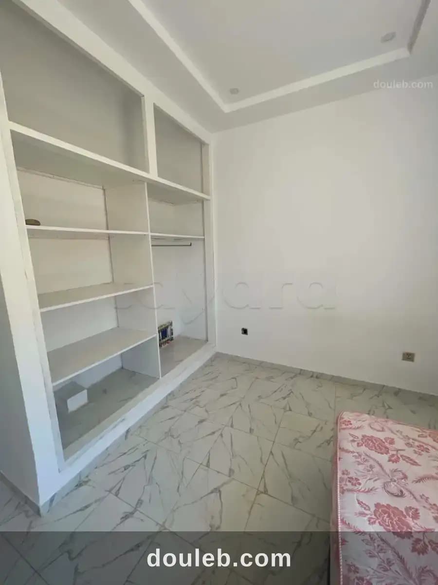 Joli étage de villa meublé s3 - Miniature 3