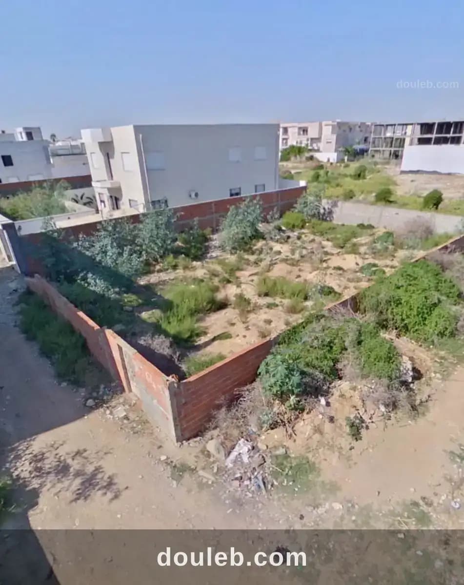 Soukra sidi franchement terrain av à Ariana