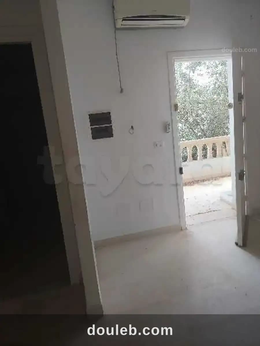 Appartement s3 etage de villa à Ariana