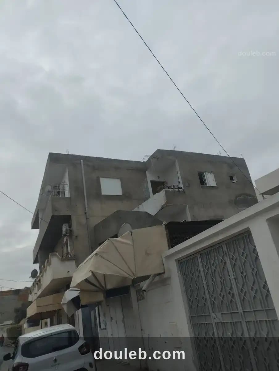 Maison et 4appartemts à Manouba