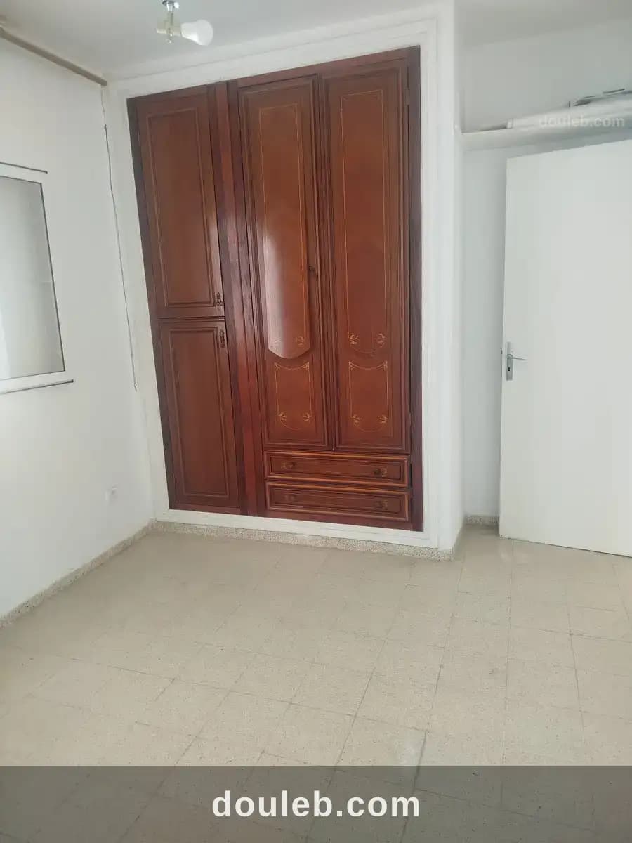 Un lumineux et spacieux appartement s3 à menzah7 - Miniature 3