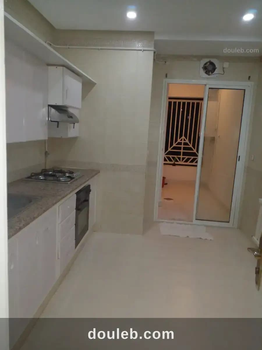 Joli appartement s3 climatisée et chauffer - Miniature 2