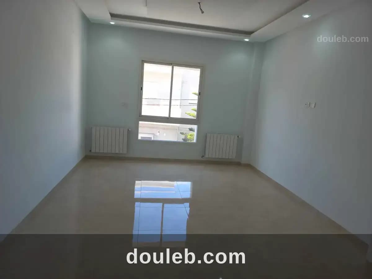Appartement s2 à chotrana 3 près l'école triki à Ariana