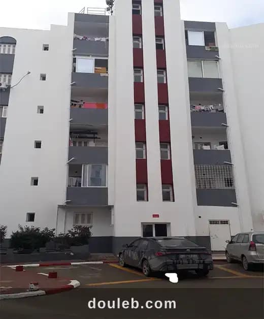 Appartement à cité ettahrir supérieur à Tunis