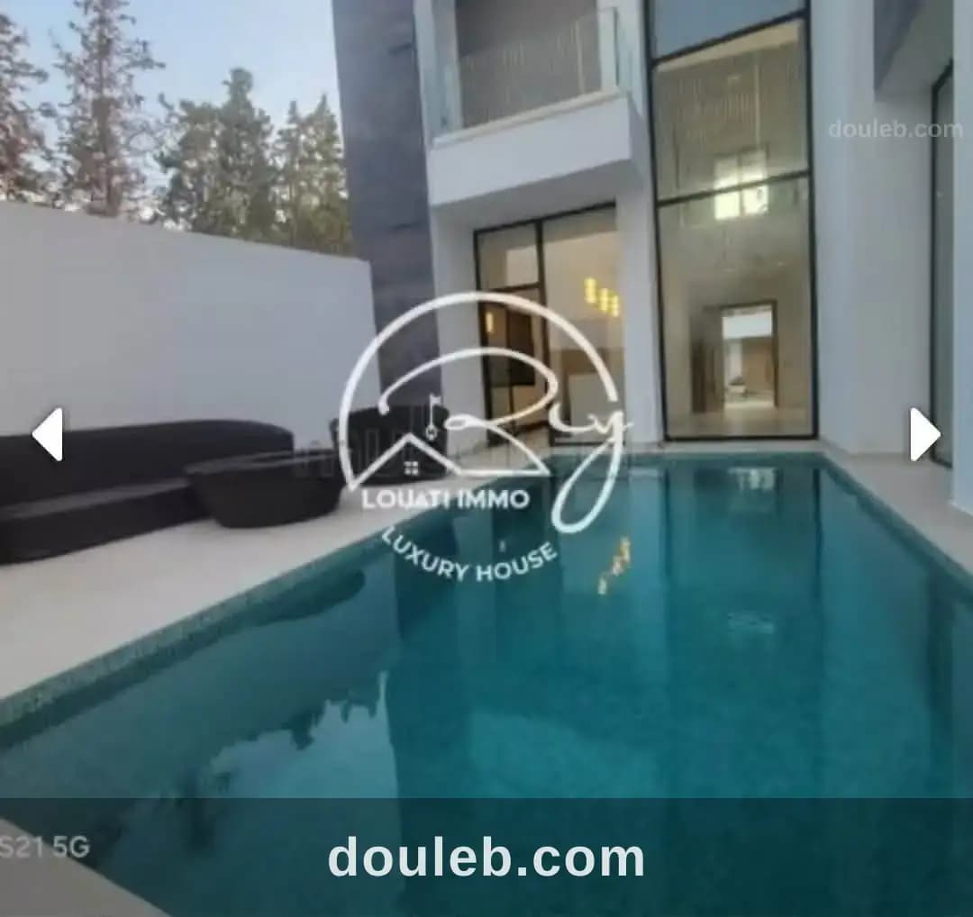 Duplex avec piscine à Ariana