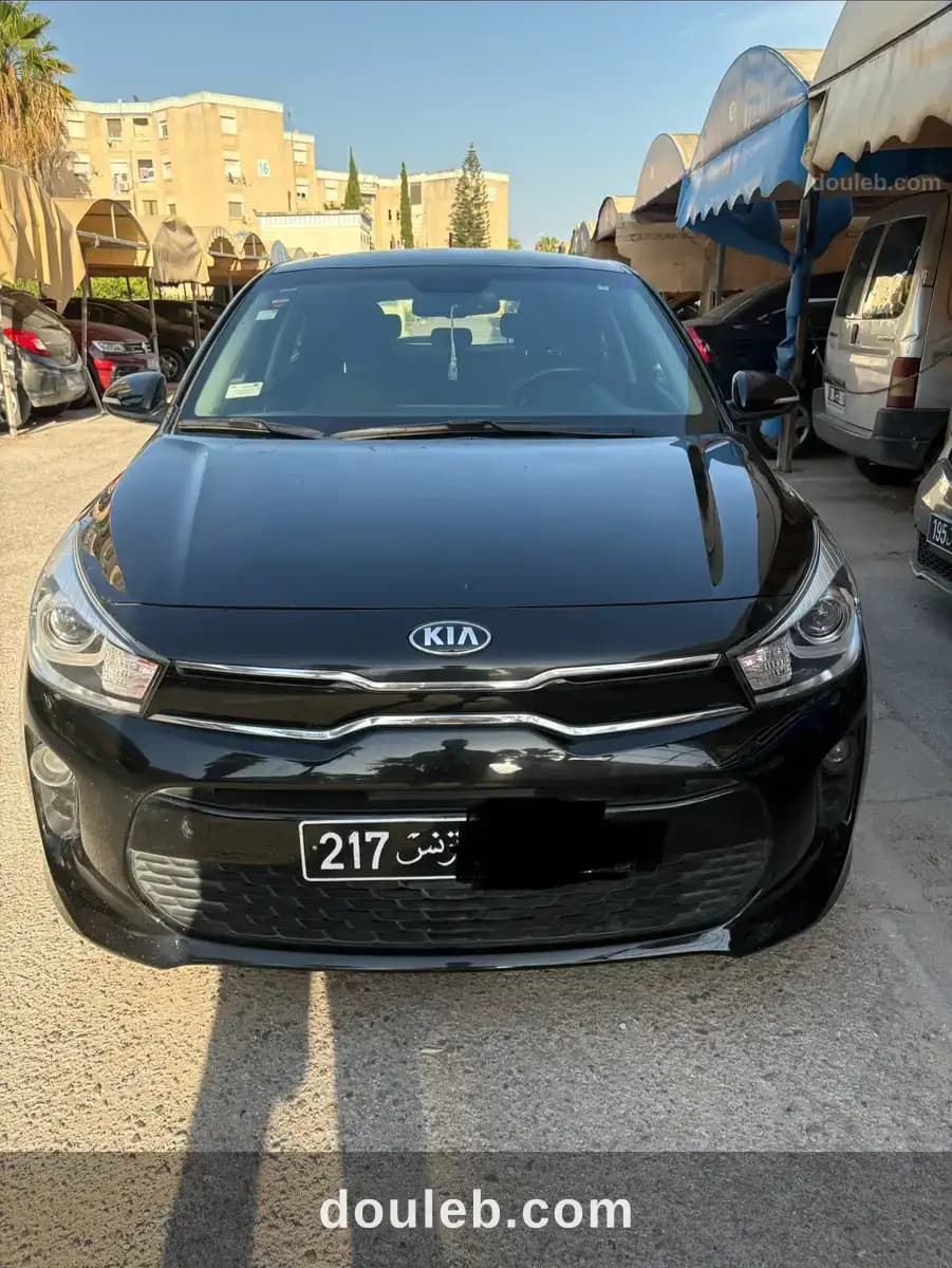 Kia rio prestige à Ben Arous