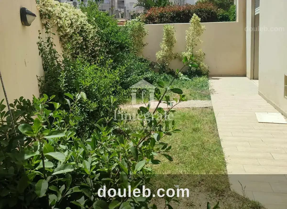 Coquet appartement s2 avec jardin privatif à Ariana