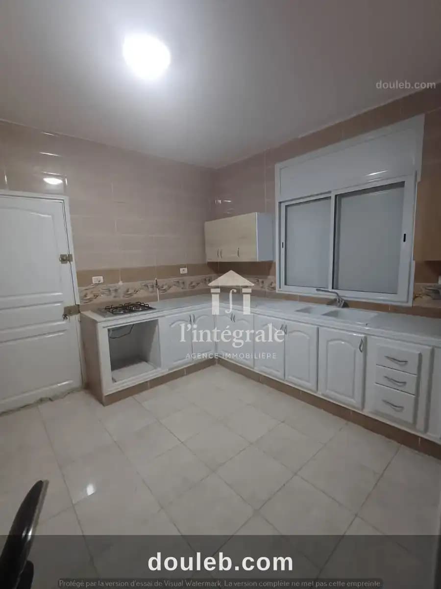 S3 en étage de villa - Miniature 4