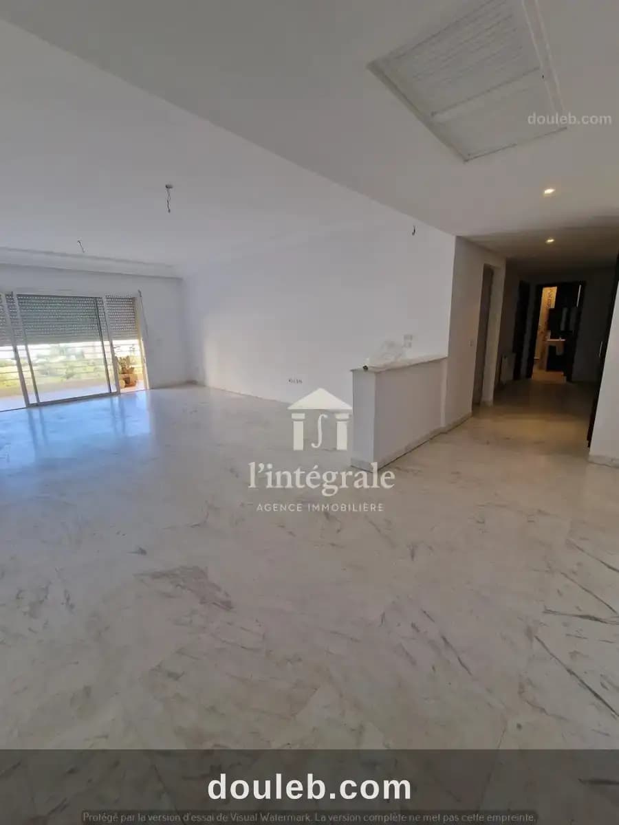 Coquet appartement s3 avec terrasse à Tunis