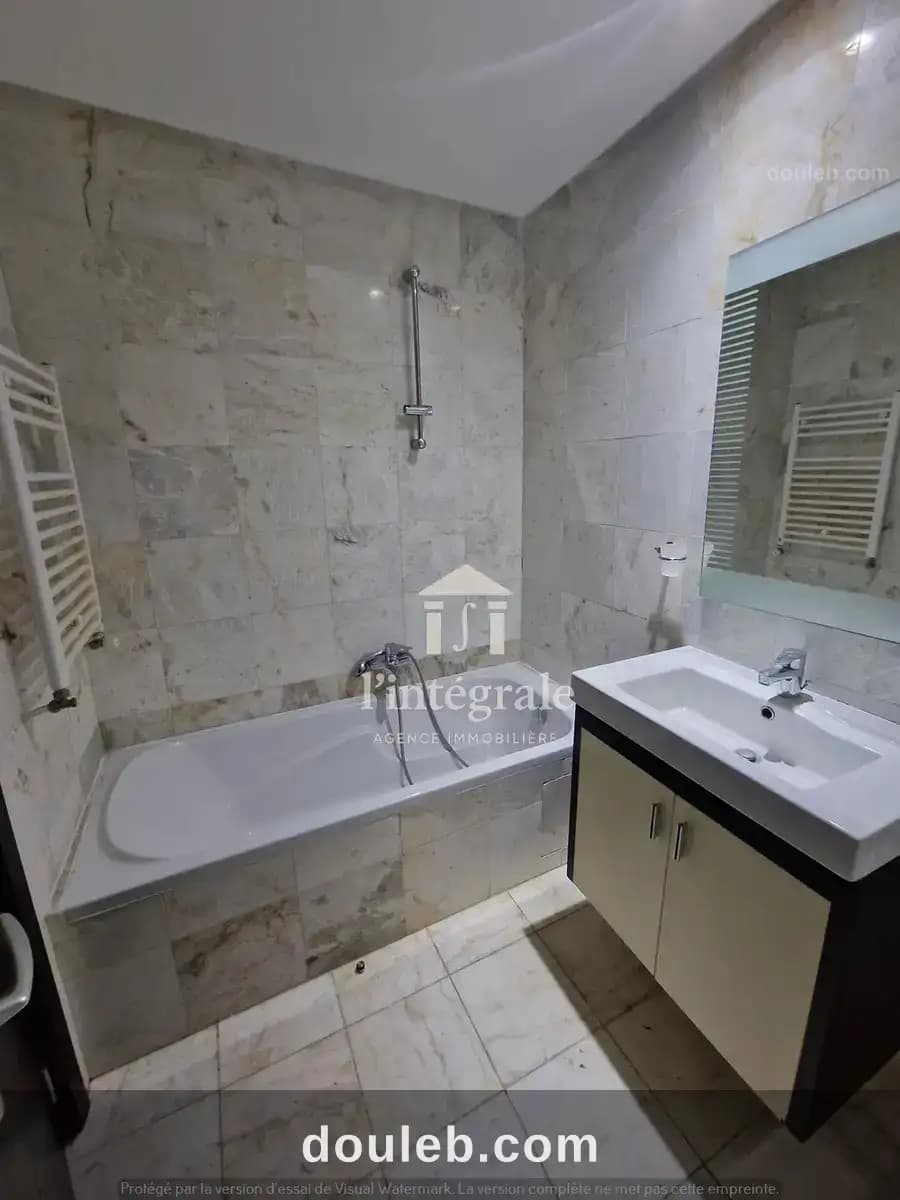 Coquet appartement s3 avec terrasse - Miniature 5