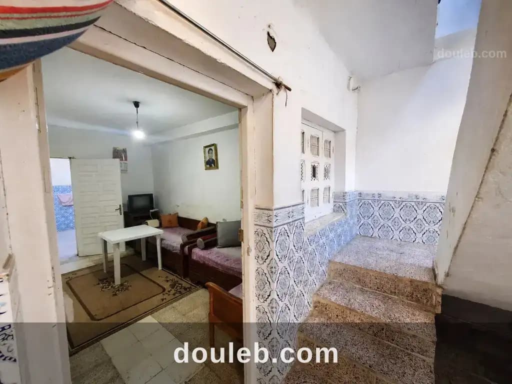 Maison 2 niveaux de 100 m à ben arous à Ben Arous