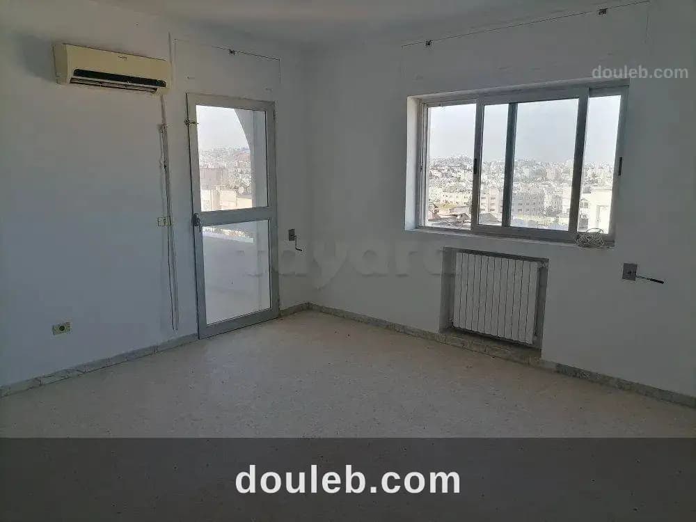 Un lumineux et spacieux appartement s3 à manar2 à Tunis