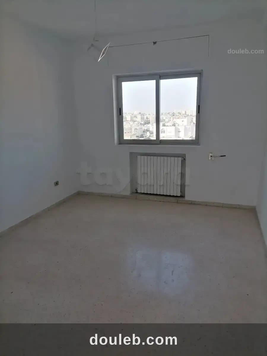 Un lumineux et spacieux appartement s3 à manar2 - Miniature 2