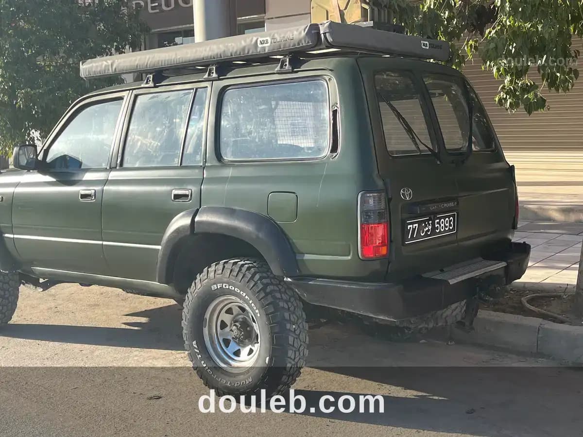Toyota land cruiser hzj 80 très bon état - Miniature 2