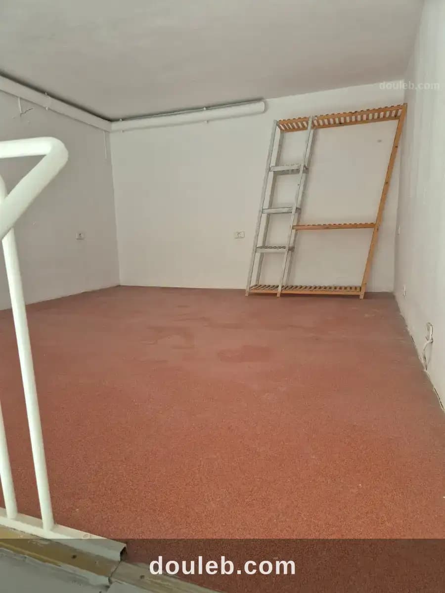 Magasin 50m2 spacieux - Miniature 4
