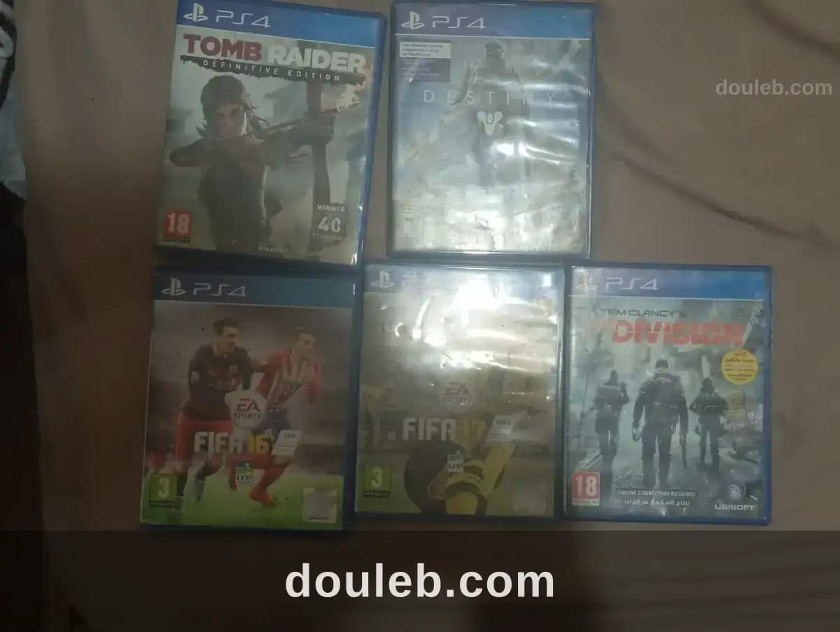 Ps4 avec manette à Ben Arous