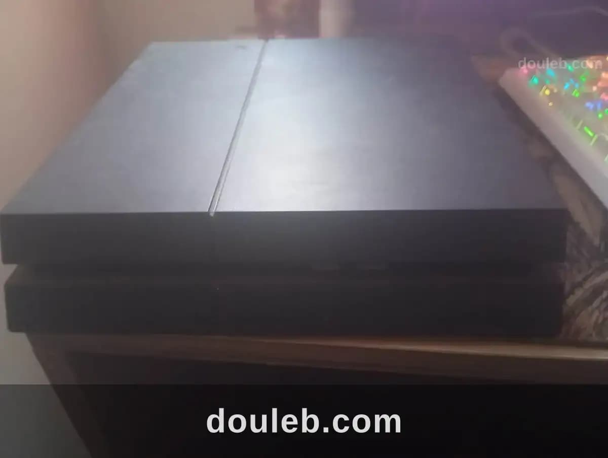 Ps4 avec manette - Miniature 2