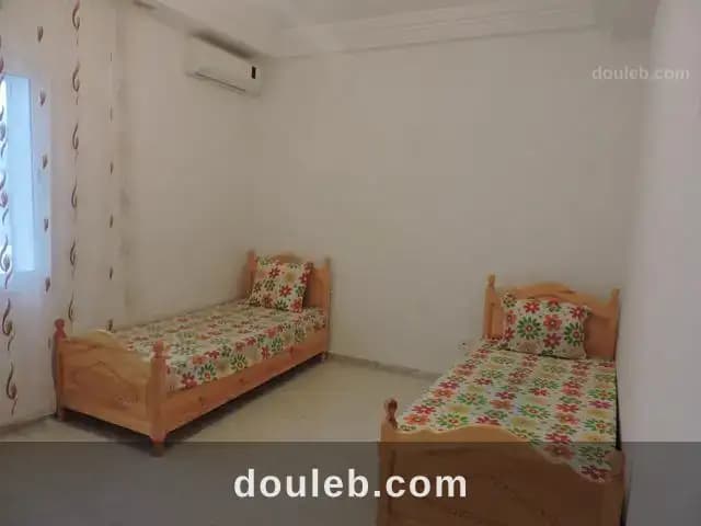 Apartement pour etudiantes uniquement - Miniature 2