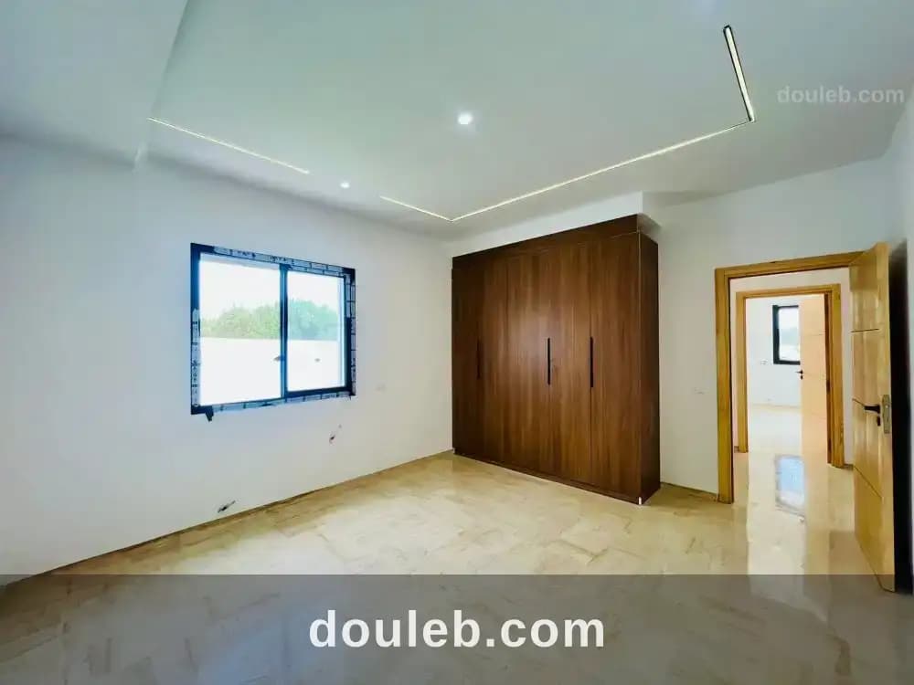 V600 villa yanis ki - Miniature 3