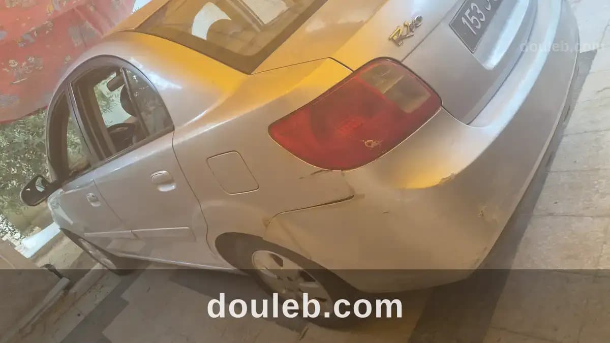 Kia rio 2011 - Miniature 4