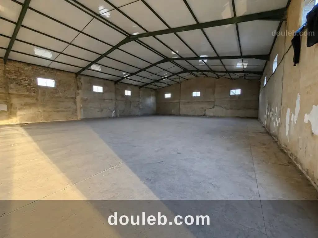 Dépôt de 1 100 m à à mhamdia à Ben Arous