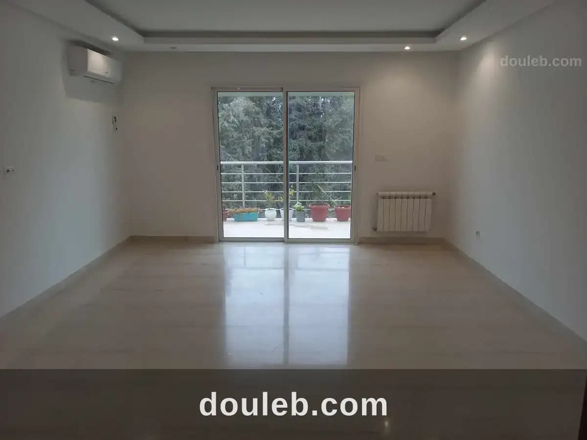 Appartement s3 près lc wikiki la soukra à Ariana