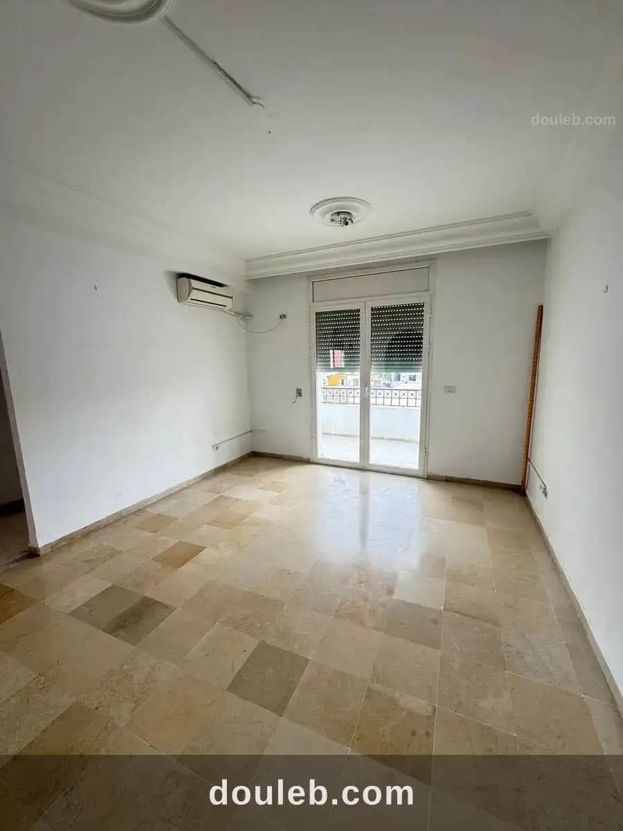 Appartement à hédi nouira ariana - Miniature 4
