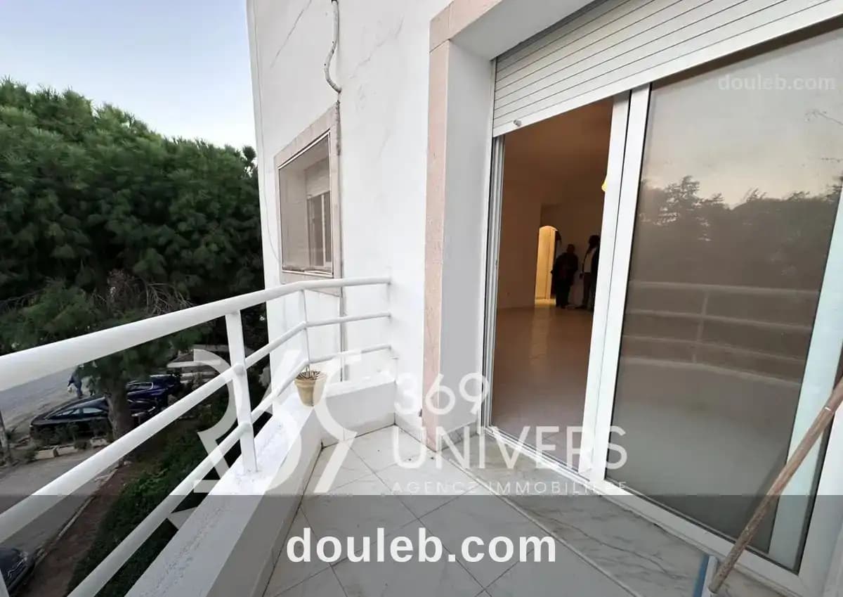 Appartement avec balcon à la marsa ref ra004 - Miniature 5