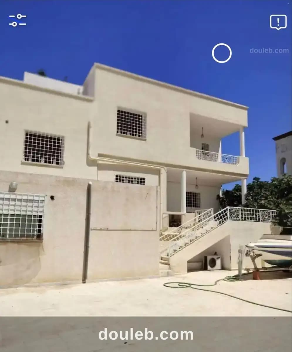 Villa de 900 m2 à cité zahra sousse - Miniature 2