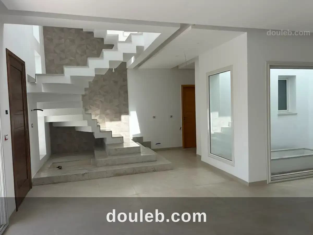 Villa triplex haut standing - Miniature 3