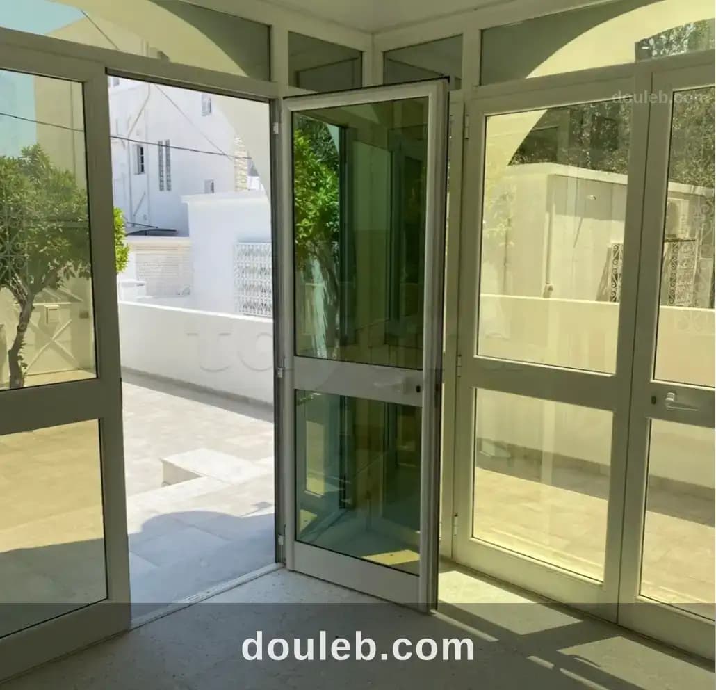 Rdc de villa à mutuelleville à Tunis