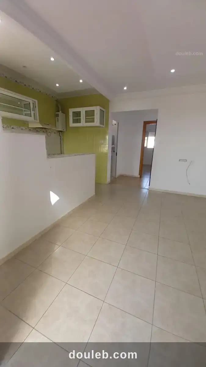 Appartement à rue el ghofrane à Tunis