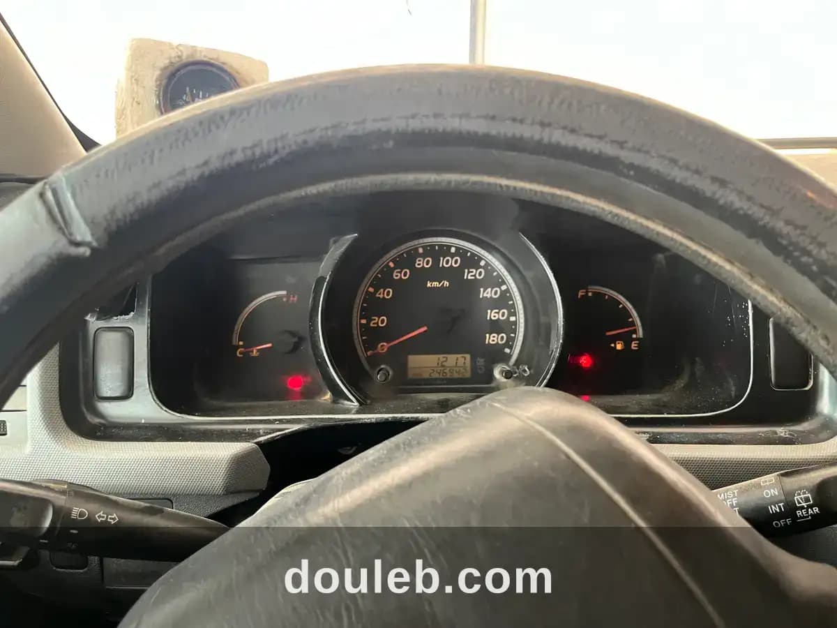 Toyota hiace diesel 9 places moteur l5 3l - Miniature 3