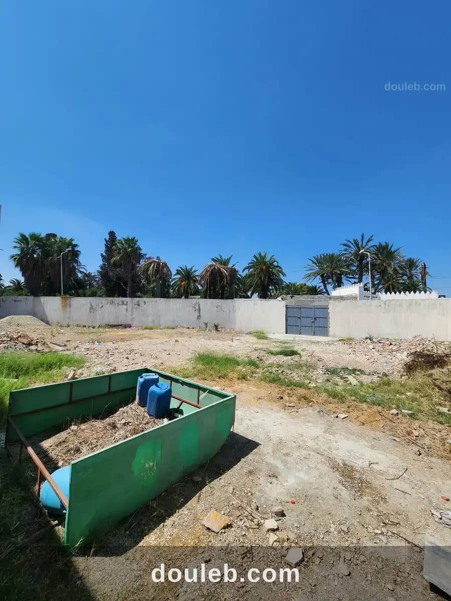 Terrain 654 m2 au kram divisible en deux à Tunis