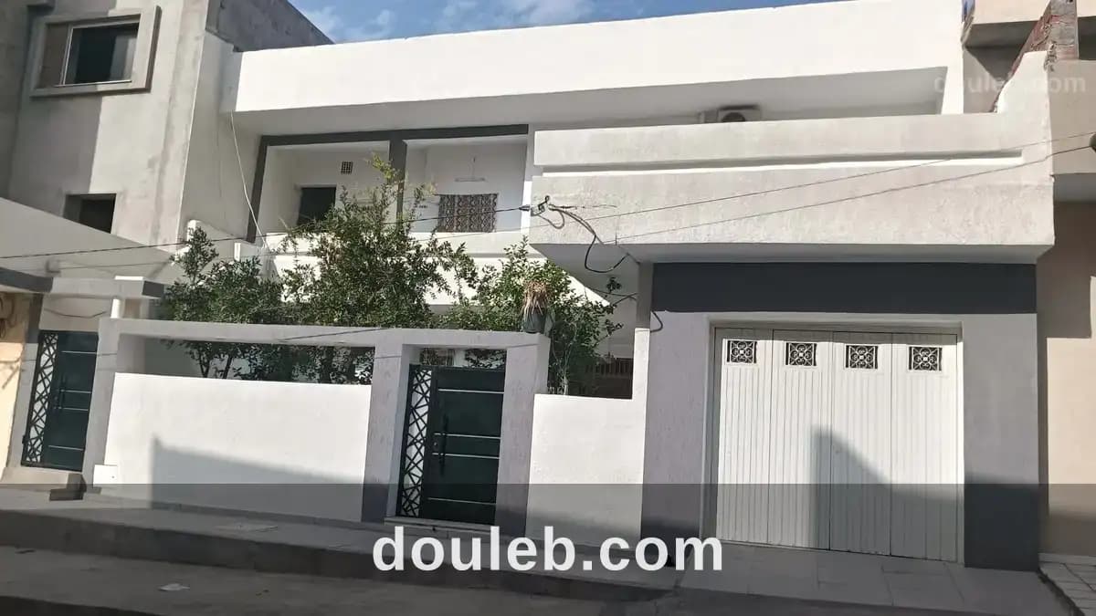 Villa titre bleu s3 et 2 appartements s2 à Monastir