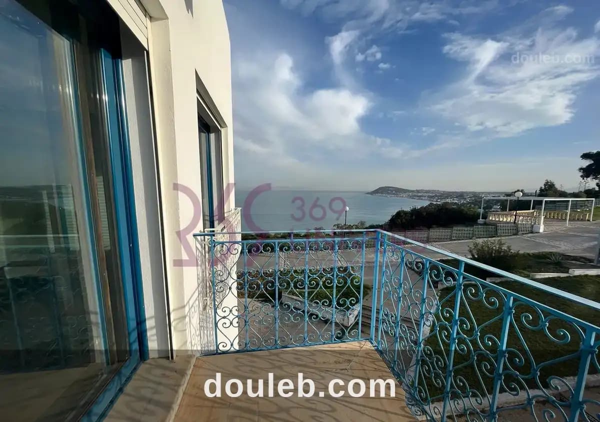 Appartement avec vue sur mer à gammarth ref ra046 à Tunis