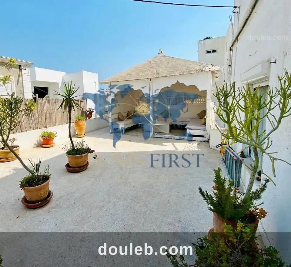 Etage villa s3 meublé à la marsa à Tunis