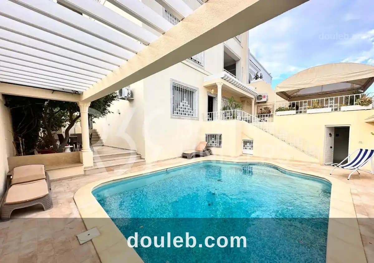 Rez de chaussee avec piscine à la marsa ref ra095 à Tunis