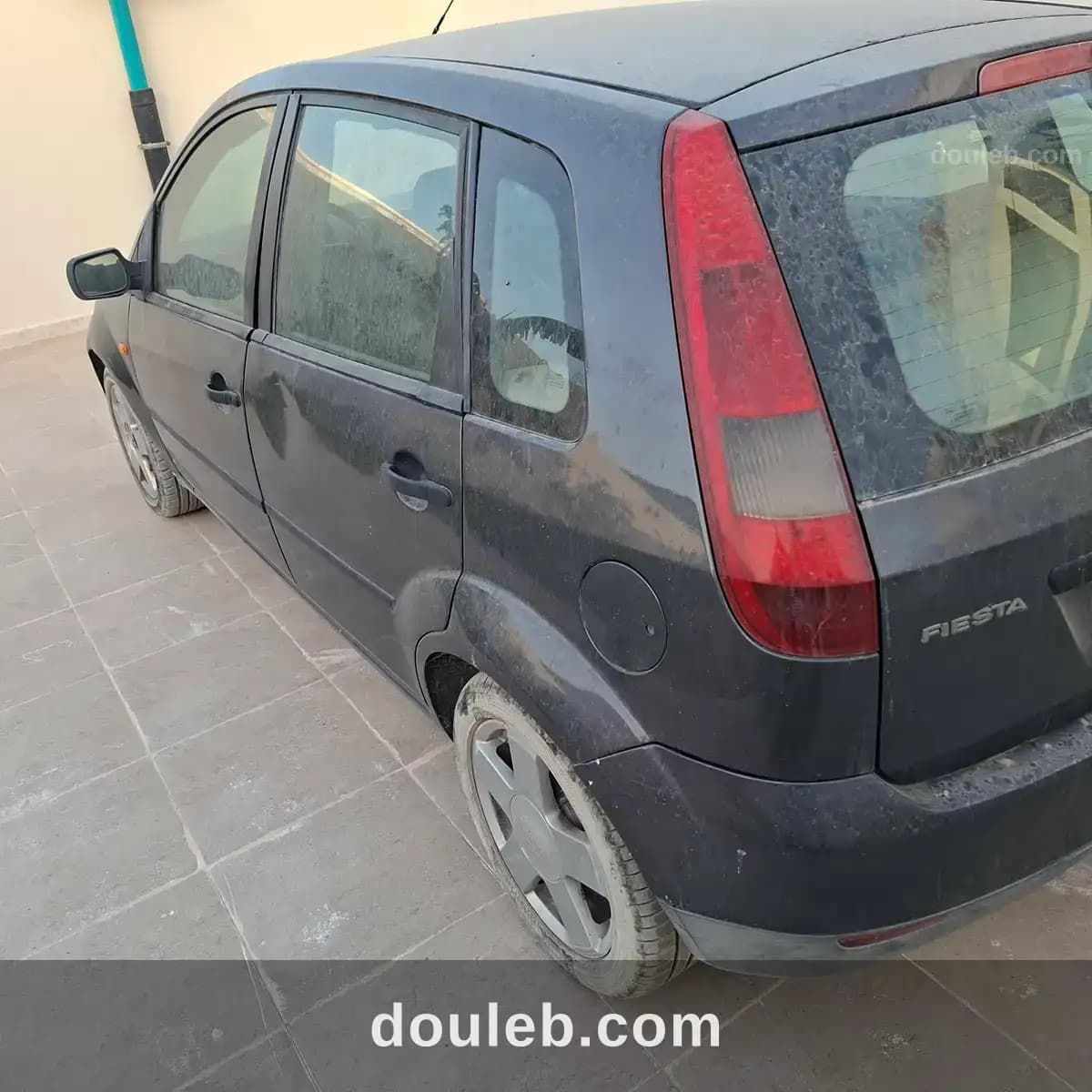 Ford fiesta - Miniature 3