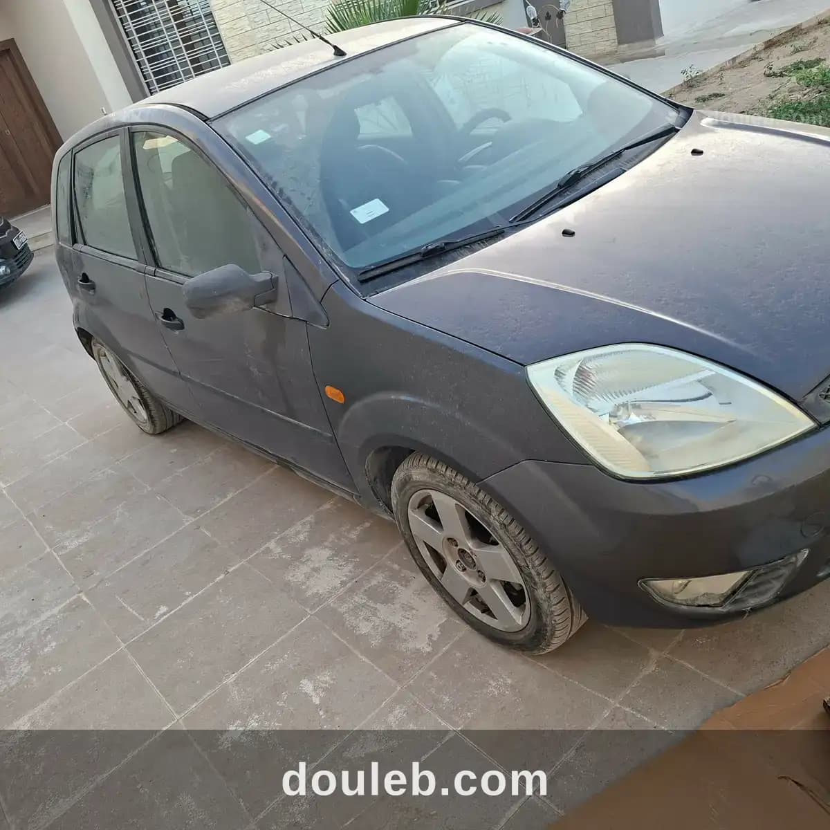 Ford fiesta - Miniature 4