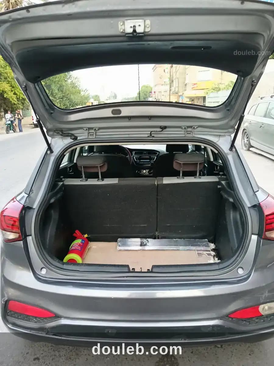 Hyundai i20 tous d'origine - Miniature 5