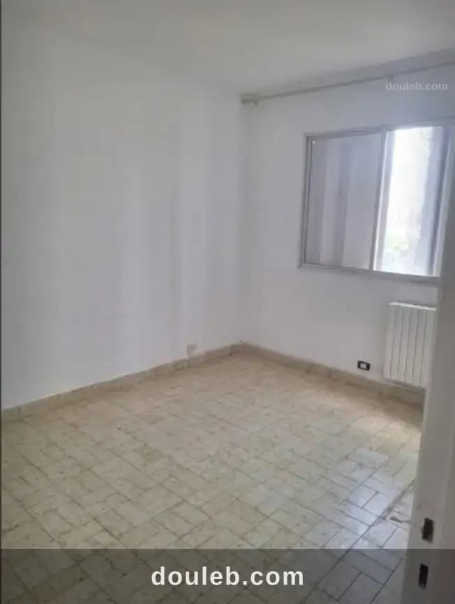 Un appartement s2 retapé à menzah 7 - Miniature 2