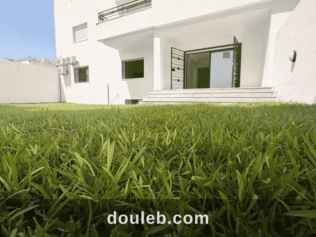 Appartement s3 au rez de chaussée la marsa à Tunis