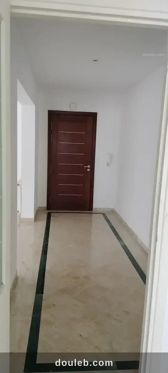 Jolie appart s3 jardin menzeh 2 avec parking à Tunis