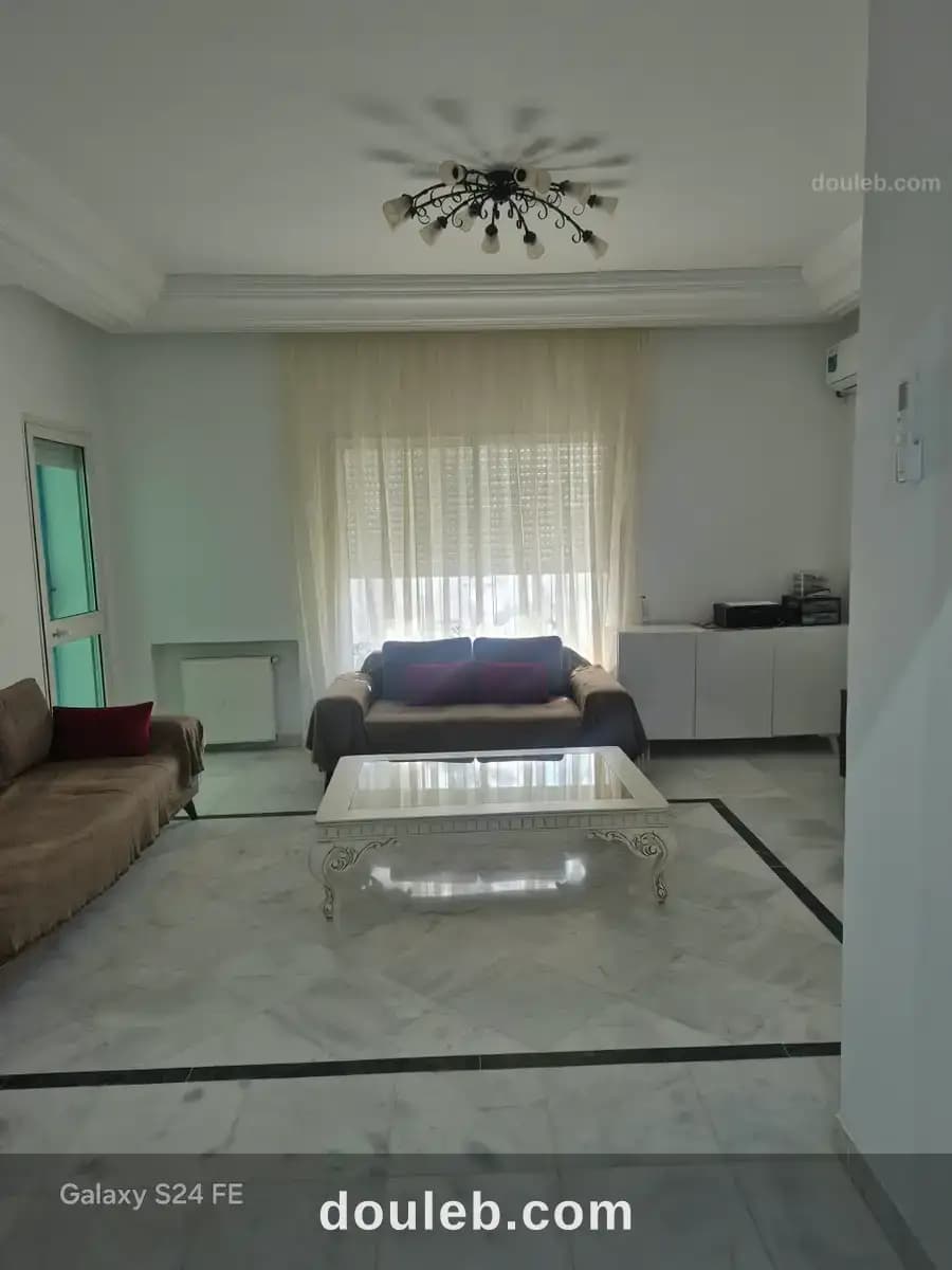 Appartement s2 a ain zaghouan nord à Tunis