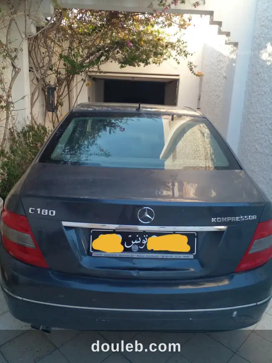 Mercedes c180 kompressor à Kairouan